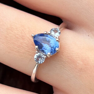 Clarisse Blue Hand